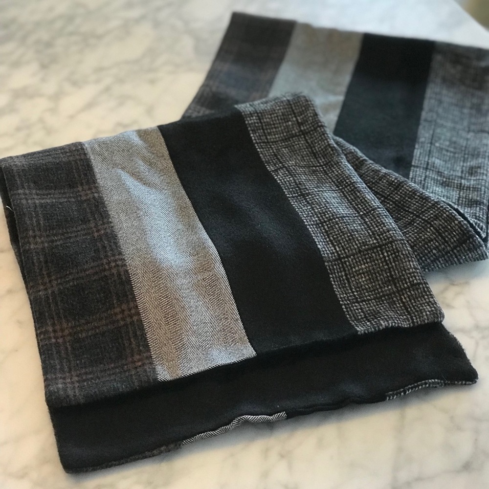Jos A. Bank Men’s Formal Scarf